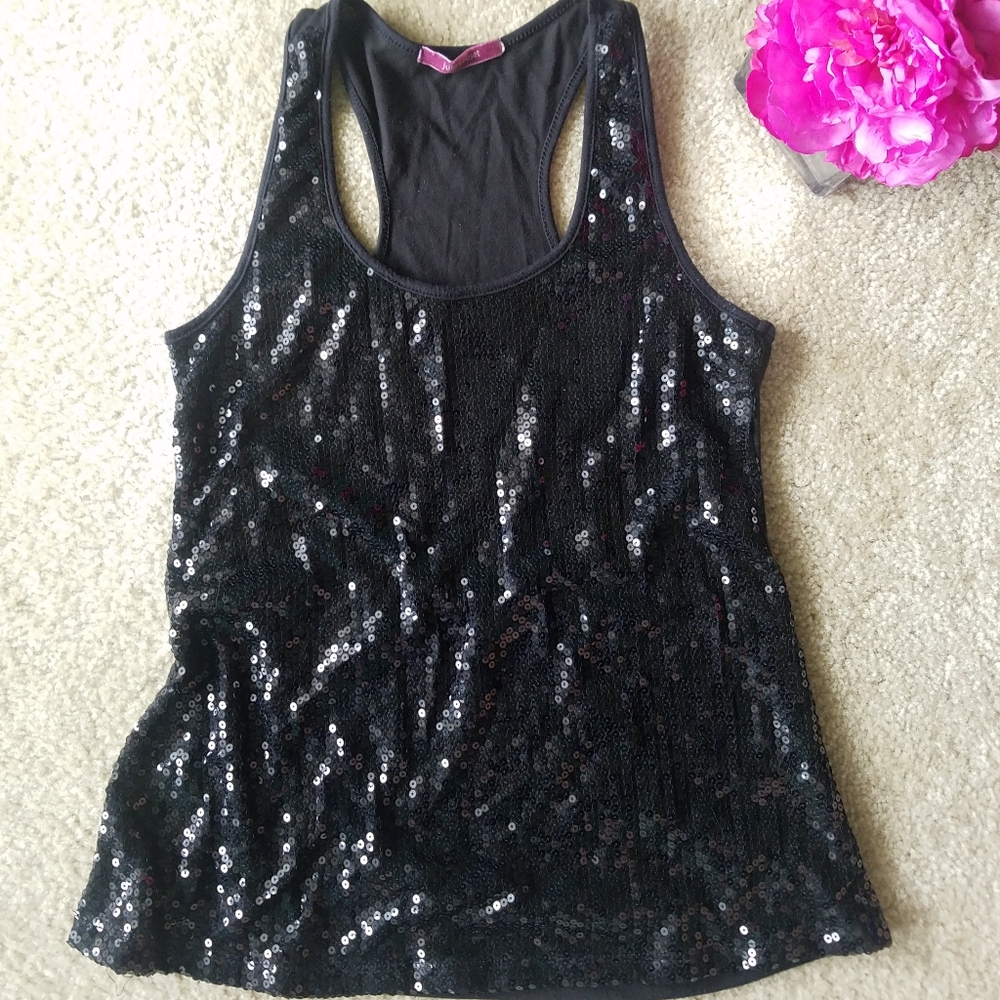 Black sequins sleeveless top